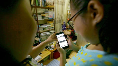 Xem tin nhắn, thư tín của trẻ: Nên hay không? - Ảnh 1. Xem tin nhắn, thư tín của trẻ: Nên hay không? - Ảnh 1.