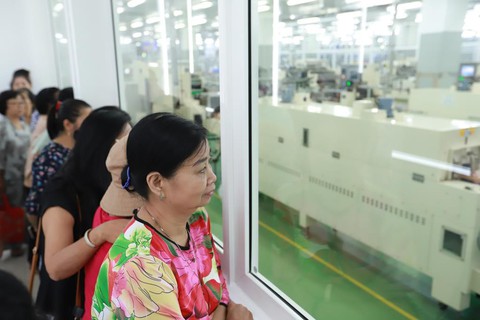 Hơn 10.000 người tham quan nhà máy Acecook Việt Nam mỗi năm - Ảnh 1. Hơn 10.000 người tham quan nhà máy Acecook Việt Nam mỗi năm - Ảnh 1.