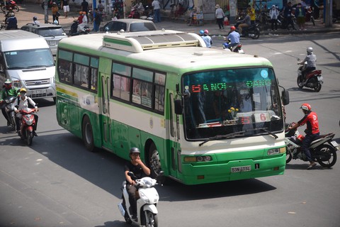 TP.HCM chỉ đạo Sở Giao thông vận tải giải trình “bất thường trợ giá xe buýt” - Ảnh 1. TP.HCM chỉ đạo Sở Giao thông vận tải giải trình “bất thường trợ giá xe buýt” - Ảnh 1.