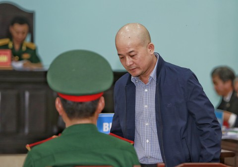 Bị cáo Út ‘trọc’ bất ngờ thay đổi kháng cáo, kêu oan - Ảnh 2. Bị cáo Út ‘trọc’ bất ngờ thay đổi kháng cáo, kêu oan - Ảnh 2.