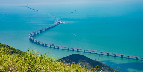 Du ngoạn trên cây cầu vượt biển dài nhất thế giới như thế nào? - Ảnh 1. Du ngoạn trên cây cầu vượt biển dài nhất thế giới như thế nào? - Ảnh 1.