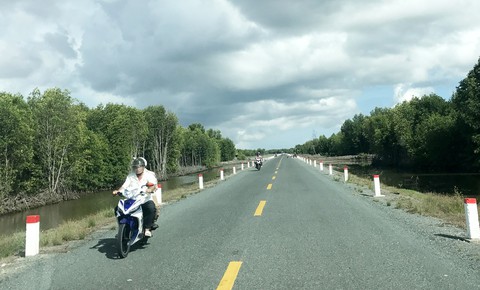 Bộ Giao thông vận tải tiếp nhận bảo trì đường Năm Căn - Đất Mũi - Ảnh 1. Bộ Giao thông vận tải tiếp nhận bảo trì đường Năm Căn - Đất Mũi - Ảnh 1.