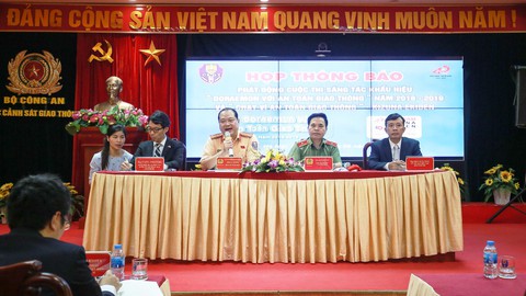 Giải chạy tiếp sức Kizuna - Ekiden: Vì an toàn giao thông tại VN - Ảnh 1. Giải chạy tiếp sức Kizuna - Ekiden: Vì an toàn giao thông tại VN - Ảnh 1.