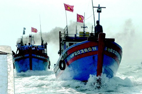 Nêu gương để đẩy lùi tham nhũng - Ảnh 3. Nêu gương để đẩy lùi tham nhũng - Ảnh 3.
