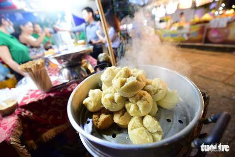 Khai mạc liên hoan món ngon các nước - Ảnh 11. Khai mạc liên hoan món ngon các nước - Ảnh 11.