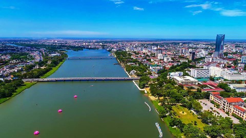 Chuyên gia Hàn Quốc giải bài toán khó hai bờ sông Hương - Ảnh 1. Chuyên gia Hàn Quốc giải bài toán khó hai bờ sông Hương - Ảnh 1.