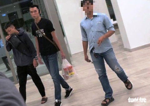 Bắt nhóm đòi nợ đâm chết người tại trung tâm TP.HCM - Ảnh 2. Bắt nhóm đòi nợ đâm chết người tại trung tâm TP.HCM - Ảnh 2.