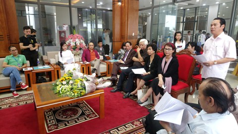 Người đẹp Thành Tây Đô: Yêu cầu hoãn vẫn cố tình họp báo - Ảnh 1. Người đẹp Thành Tây Đô: Yêu cầu hoãn vẫn cố tình họp báo - Ảnh 1.