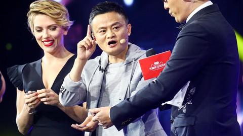 Ngày độc thân của người trẻ nhưng Jack Ma mới làm 11-11 nổi tiếng - Ảnh 1. Ngày độc thân của người trẻ nhưng Jack Ma mới làm 11-11 nổi tiếng - Ảnh 1.