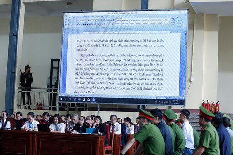 Trùm đường dây đánh bạc ngàn tỉ rửa tiền qua đầu tư BOT - Ảnh 6. Trùm đường dây đánh bạc ngàn tỉ rửa tiền qua đầu tư BOT - Ảnh 6.