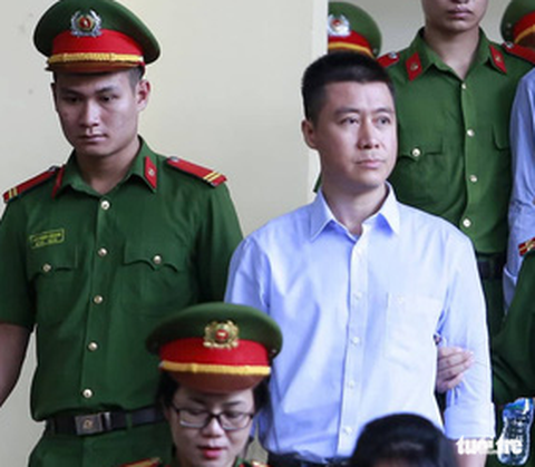 Trùm đường dây đánh bạc ngàn tỉ rửa tiền qua đầu tư BOT - Ảnh 3. Trùm đường dây đánh bạc ngàn tỉ rửa tiền qua đầu tư BOT - Ảnh 3.