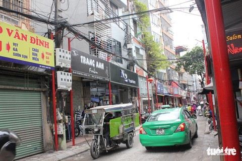Hà Nội vừa đồng phục hóa thêm một tuyến phố - Ảnh 5. Hà Nội vừa đồng phục hóa thêm một tuyến phố - Ảnh 5.