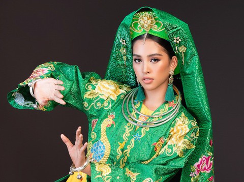 12-11: Facebook Sơn Tùng biến mất, MC Quyền Linh làm người mẫu - Ảnh 4. 12-11: Facebook Sơn Tùng biến mất, MC Quyền Linh làm người mẫu - Ảnh 4.