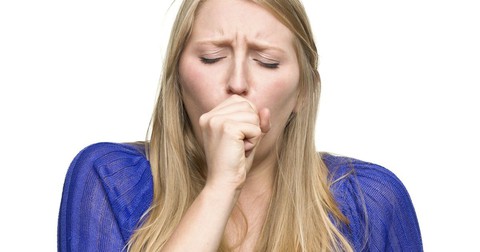 Bị ho kéo dài cần làm gì? - Ảnh 1. Bị ho kéo dài cần làm gì? - Ảnh 1.