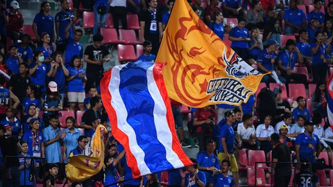 Những khán đài rực lửa ở AFF Cup 2018 - Ảnh 4. Những khán đài rực lửa ở AFF Cup 2018 - Ảnh 4.