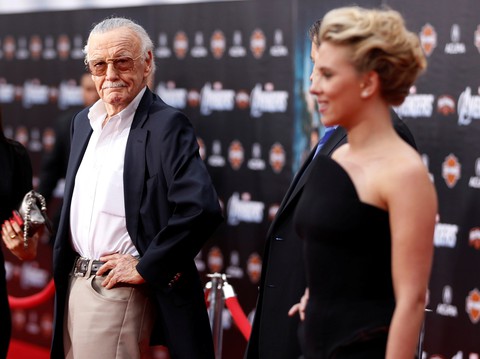 Stan Lee - cha đẻ vũ trụ điện ảnh siêu anh hùng Marvel đã qua đời - Ảnh 2. Stan Lee - cha đẻ vũ trụ điện ảnh siêu anh hùng Marvel đã qua đời - Ảnh 2.