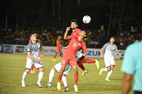 Philippines hạ Singapore, HLV Eriksson ra mắt suôn sẻ - Ảnh 1. Philippines hạ Singapore, HLV Eriksson ra mắt suôn sẻ - Ảnh 1.