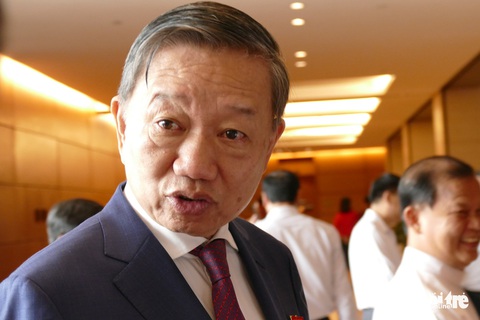 Bộ trưởng Bộ Công an nói gì về đề xuất áp dụng tù tại gia? - Ảnh 1. Bộ trưởng Bộ Công an nói gì về đề xuất áp dụng tù tại gia? - Ảnh 1.
