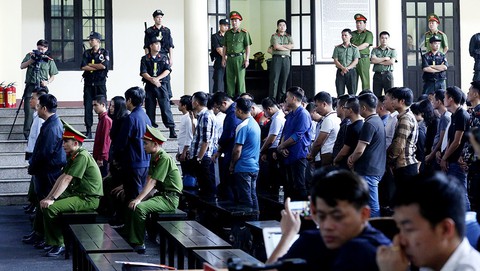 Lộ trách nhiệm các nhà mạng trong vụ đánh bạc ngàn tỉ - Ảnh 1. Lộ trách nhiệm các nhà mạng trong vụ đánh bạc ngàn tỉ - Ảnh 1.