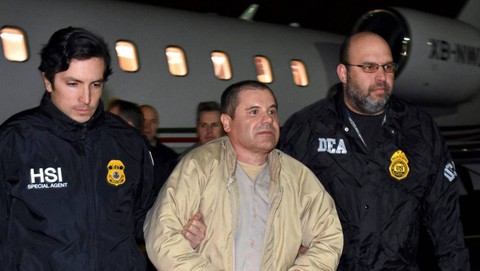 Áp tải trùm ma túy El Chapo căng thẳng hơn bảo vệ nguyên thủ - Ảnh 1. Áp tải trùm ma túy El Chapo căng thẳng hơn bảo vệ nguyên thủ - Ảnh 1.