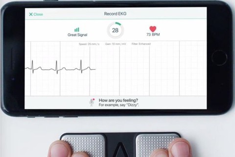 Theo dõi nhịp tim bằng smartphone có thể cứu sống bạn kịp thời - Ảnh 1. Theo dõi nhịp tim bằng smartphone có thể cứu sống bạn kịp thời - Ảnh 1.