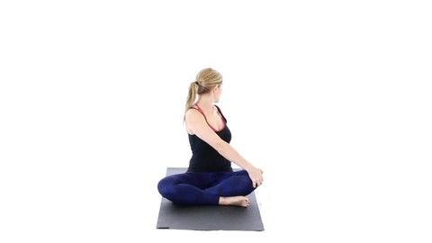 Bài tập yoga chữa thoát vị đĩa đệm - Ảnh 5. Bài tập yoga chữa thoát vị đĩa đệm - Ảnh 5.