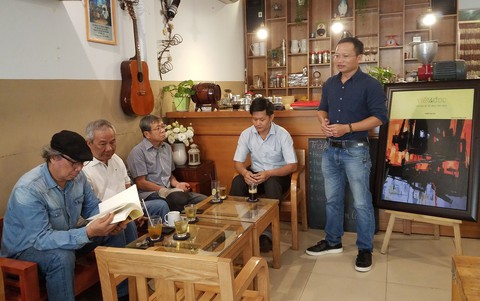 Viết & Đọc - thêm một sân chơi văn chương Việt - Ảnh 1. Viết & Đọc - thêm một sân chơi văn chương Việt - Ảnh 1.