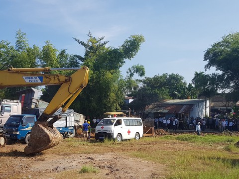 Đà Nẵng cưỡng chế 5 hộ dân khu vực giải tỏa - Ảnh 2. Đà Nẵng cưỡng chế 5 hộ dân khu vực giải tỏa - Ảnh 2.