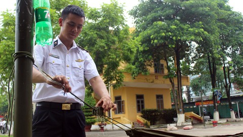 Bùa chống mưa của bộ đội - Ảnh 1. Bùa chống mưa của bộ đội - Ảnh 1.