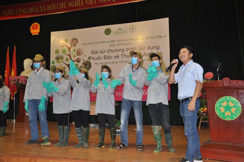 Phát động cuộc thi sử dụng thuốc bảo vệ thực vật an toàn, trách nhiệm - Ảnh 2. Phát động cuộc thi sử dụng thuốc bảo vệ thực vật an toàn, trách nhiệm - Ảnh 2.