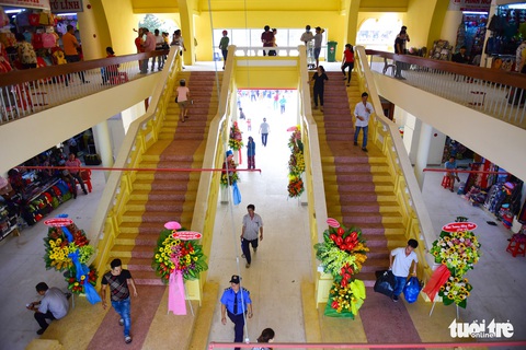 Chợ Bình Tây mở cửa trở lại sau 2 năm tu sửa - Ảnh 9. Chợ Bình Tây mở cửa trở lại sau 2 năm tu sửa - Ảnh 9.