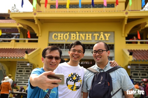 Chợ Bình Tây mở cửa trở lại sau 2 năm tu sửa - Ảnh 2. Chợ Bình Tây mở cửa trở lại sau 2 năm tu sửa - Ảnh 2.