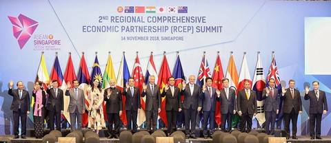 Thông qua tuyên bố chung của ASEAN và các nước đối tác về RCEP - Ảnh 1. Thông qua tuyên bố chung của ASEAN và các nước đối tác về RCEP - Ảnh 1.