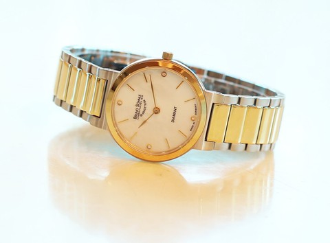 Đăng Quang Watch giảm giá đến 40% đồng hồ, kính mắt - Ảnh 6. Đăng Quang Watch giảm giá đến 40% đồng hồ, kính mắt - Ảnh 6.