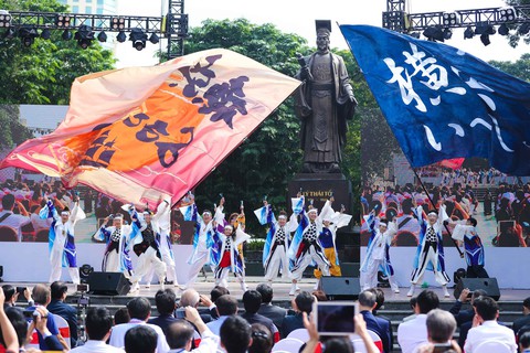Tưng bừng khai mạc lễ hội Kanagawa và triển lãm Kizuna Ekiden - Ảnh 1. Tưng bừng khai mạc lễ hội Kanagawa và triển lãm Kizuna Ekiden - Ảnh 1.