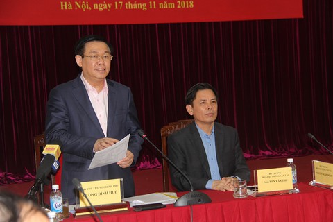 Xem xét sửa điều kiện nhập khẩu, kinh doanh ôtô - Ảnh 1. Xem xét sửa điều kiện nhập khẩu, kinh doanh ôtô - Ảnh 1.