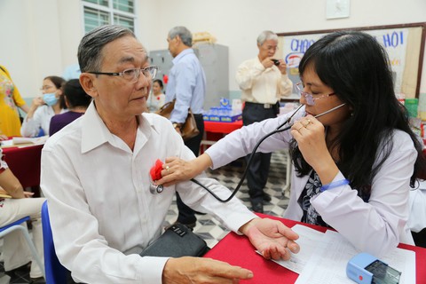 Ấm áp tình thầy trò tết nhà giáo - Ảnh 3. Ấm áp tình thầy trò tết nhà giáo - Ảnh 3.