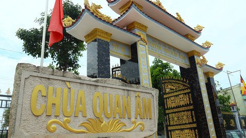 Cuộc sống của những đứa trẻ bị bỏ rơi trước cổng chùa - Ảnh 12. Cuộc sống của những đứa trẻ bị bỏ rơi trước cổng chùa - Ảnh 12.