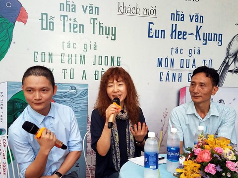 Văn chương Việt - Hàn và câu chuyện ‘ngón nghề’ phản ánh hiện thực - Ảnh 1. Văn chương Việt - Hàn và câu chuyện ‘ngón nghề’ phản ánh hiện thực - Ảnh 1.