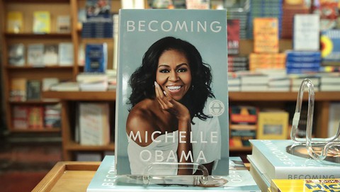 Hồi ký Becoming của Michelle Obama sẽ ra mắt bạn đọc VN - Ảnh 1. Hồi ký Becoming của Michelle Obama sẽ ra mắt bạn đọc VN - Ảnh 1.