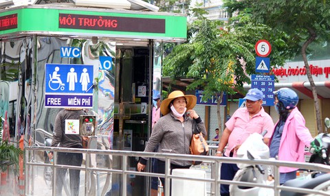“Cẩm nang” cho nhà vệ sinh công cộng - Ảnh 1. “Cẩm nang” cho nhà vệ sinh công cộng - Ảnh 1.