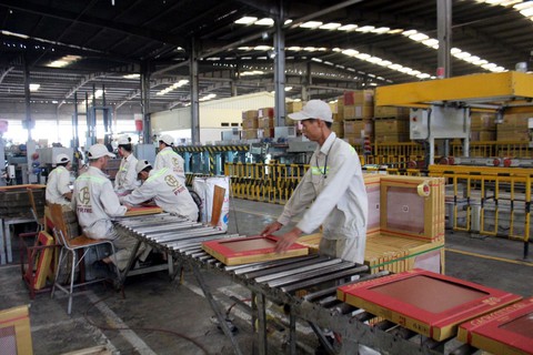 Việc làm cho lao động lớn tuổi mất việc - Ảnh 1.