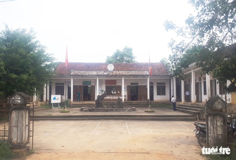 Cảnh cáo phó bí thư xã đấm trưởng công an xã - Ảnh 1. Cảnh cáo phó bí thư xã đấm trưởng công an xã - Ảnh 1.