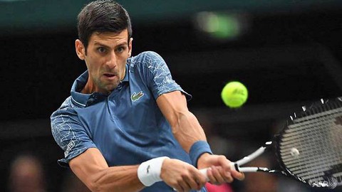 Federer và Djokovic vào tứ kết Paris Masters - Ảnh 1. Federer và Djokovic vào tứ kết Paris Masters - Ảnh 1.