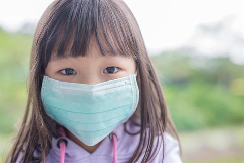 Bí kíp chăm sóc sức khỏe cả gia đình ngày giao mùa - Ảnh 1. Bí kíp chăm sóc sức khỏe cả gia đình ngày giao mùa - Ảnh 1.
