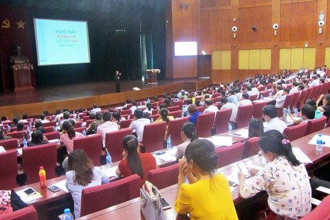 Nhà giáo là người giúp cho người khác học - Ảnh 3. Nhà giáo là người giúp cho người khác học - Ảnh 3.