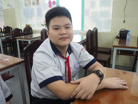 Trao học bổng cho học trò nghèo ở trung tâm TP.HCM - Ảnh 2. Trao học bổng cho học trò nghèo ở trung tâm TP.HCM - Ảnh 2.