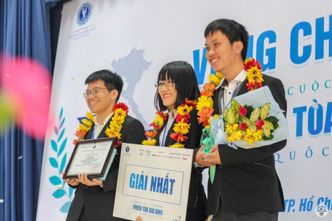 Đại học Luật TP.HCM giành quán quân Phiên tòa giả định - Ảnh 5. Đại học Luật TP.HCM giành quán quân Phiên tòa giả định - Ảnh 5.