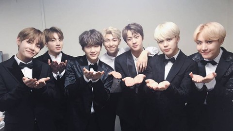 Burn The Stage: Nếu không hâm mộ BTS, có lẽ chẳng cần xem! - Ảnh 6. Burn The Stage: Nếu không hâm mộ BTS, có lẽ chẳng cần xem! - Ảnh 6.