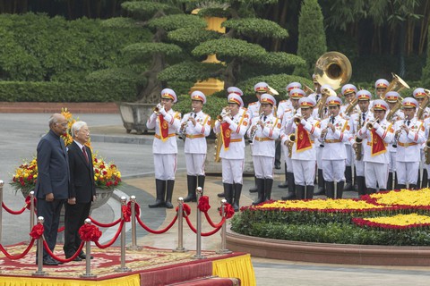 Chủ tịch nước Nguyễn Phú Trọng đón tiếp Tổng thống Ấn Độ Kovind - Ảnh 1. Chủ tịch nước Nguyễn Phú Trọng đón tiếp Tổng thống Ấn Độ Kovind - Ảnh 1.